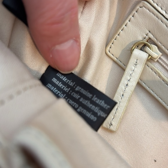 Kenneth Cole Cream Leather Woven hand bag - Picture 6 of 8